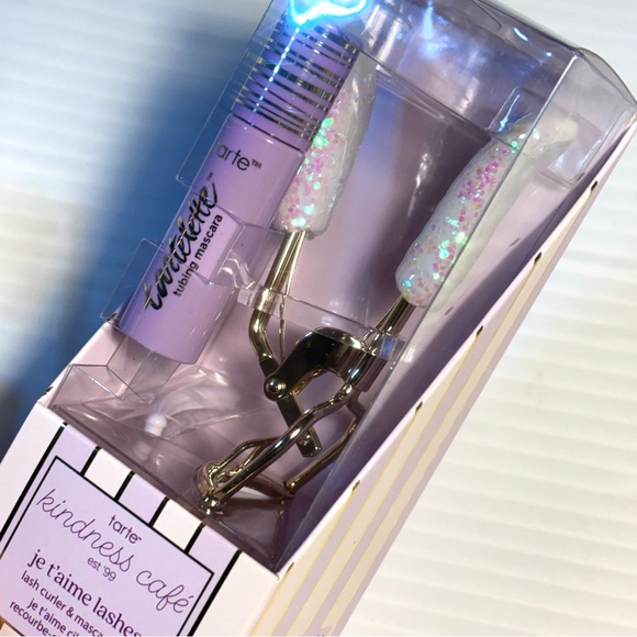 NWT Tarte Bundle Eyeshadow, Mascara, Powder, Lips - Picture 4 of 13